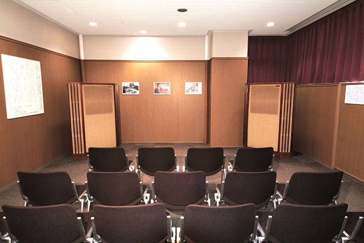 Yasusuke Gomi Audio Display Room