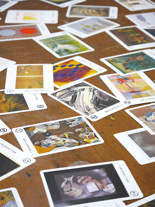 「所蔵品カードで遊ぼう」｜2006年に制作した所蔵品カードを、一昨年にリニューアルしました。区内の学校でも使われている教材です。